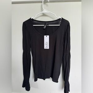 Bobbi LA. Size small. Long sleeve black ruffle sleeve. NWT